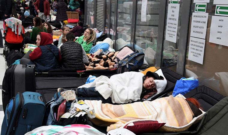 Ukrainian refugees near 1.5 million as Russian assault enters 11th day
