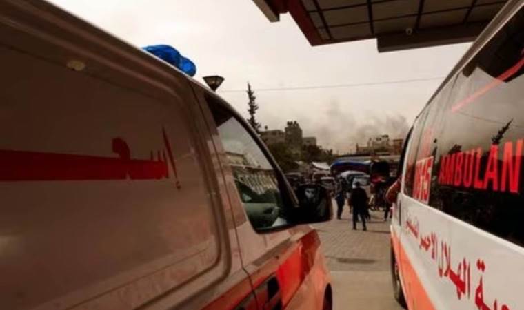 France to send new medical supplies, hospital ship to Gaza