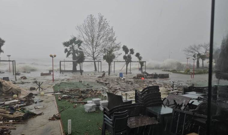 Storm in Turkey: 9 dead, 11 missing from sunken ship
