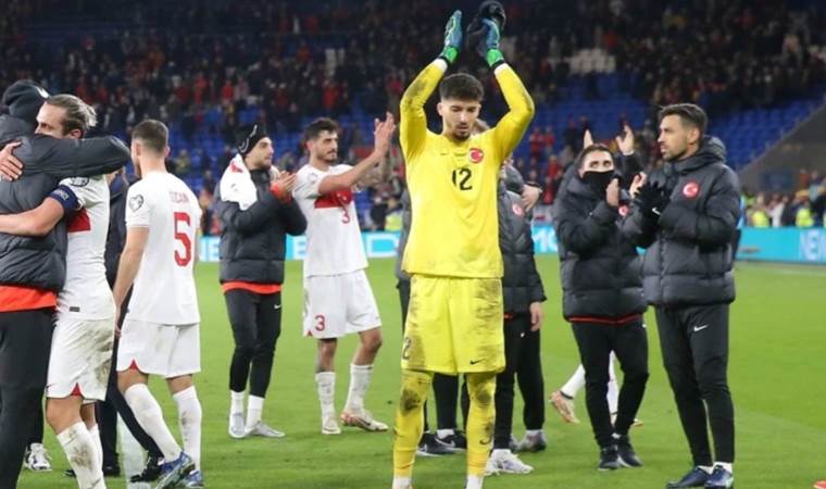 Manchester United's new signing Bayındır impresses English fans