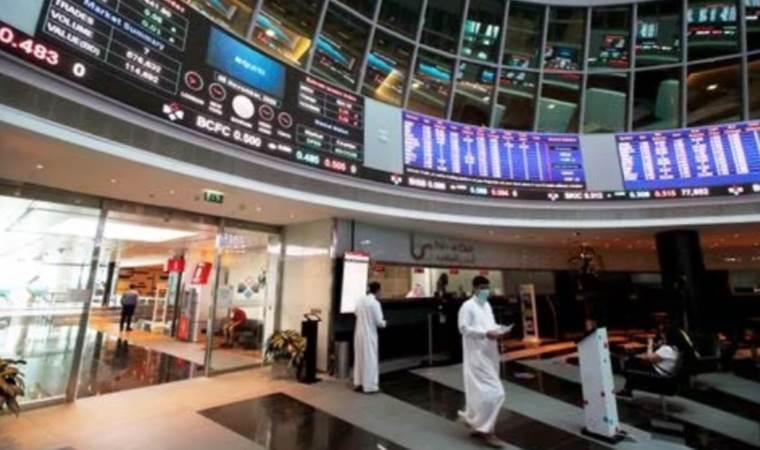 Major Gulf markets track oil prices lower