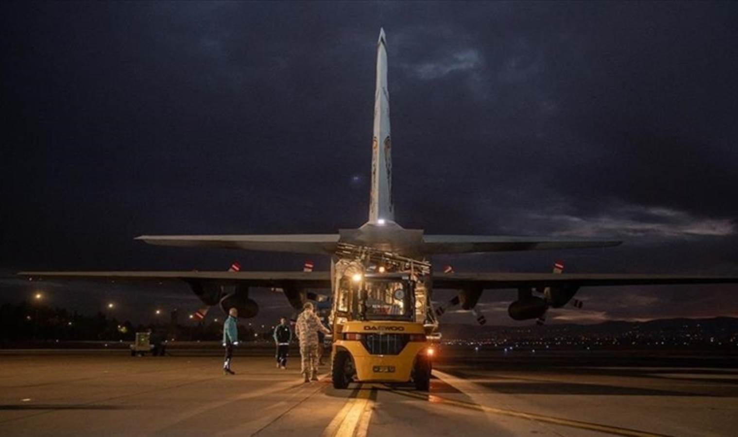 Turkish military plane carries 8 tons of medical aid to Gaza