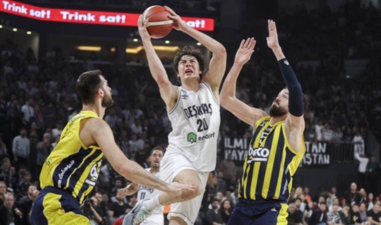 Beşiktaş Emlakjet triumphs over Fenerbahçe Beko in thrilling derby