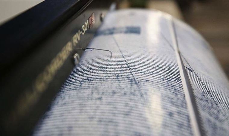 Magnitude 5.2 earthquake jolts southwestern Iran