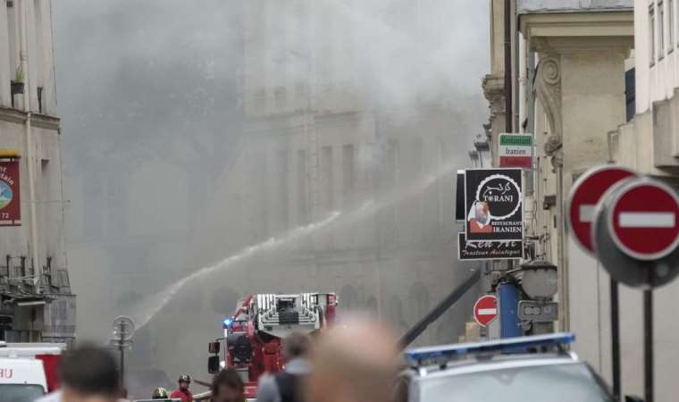 At least 29 injured in massive blast in central Paris