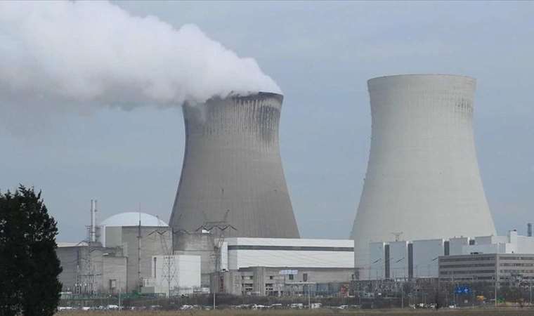 Japan to go ahead with releasing nuclear waste into sea