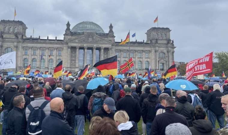 ‘Serious danger’: Far-right surge rattles German politics