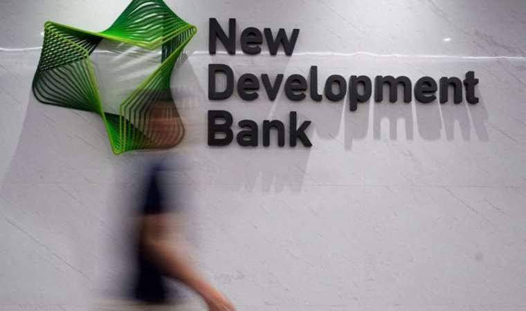 South Africa welcomes BRICS bank's first rand bond issue