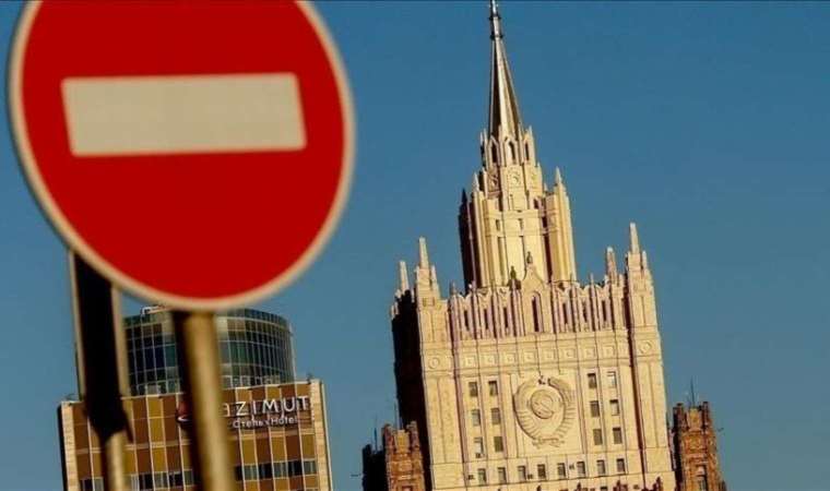 Russia bans 54 British from entering country