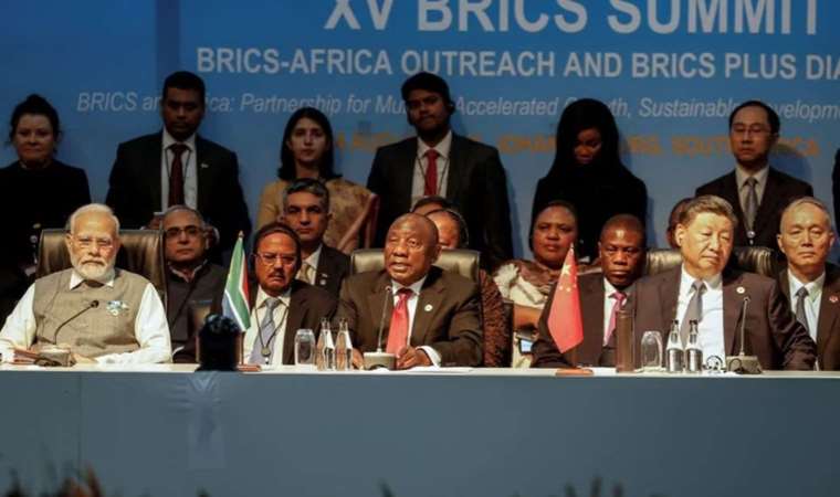 China's Xi and India's Modi discuss border dispute at BRICS Summit