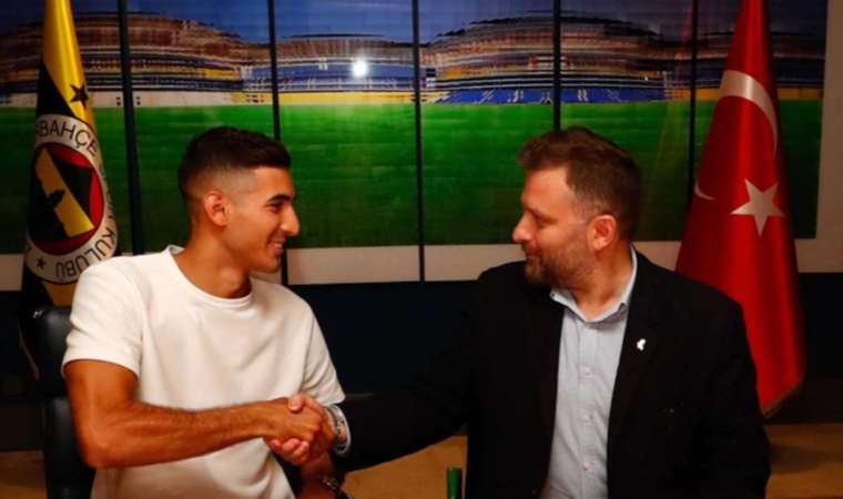 Fenerbahce sign Turkish right-back Mert Muldur from Italy's Sassuolo
