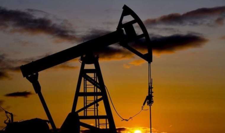 Oil drops on shrinking Chinese factory activity; US data in focus