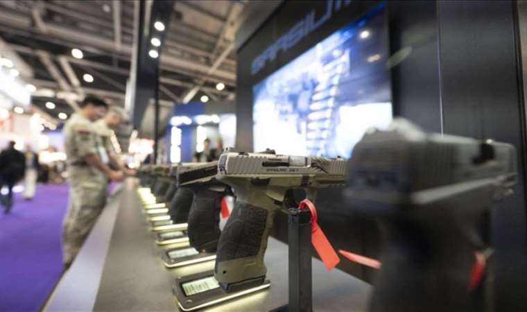 Turkish defense firms debut cutting-edge innovations at London exhibition