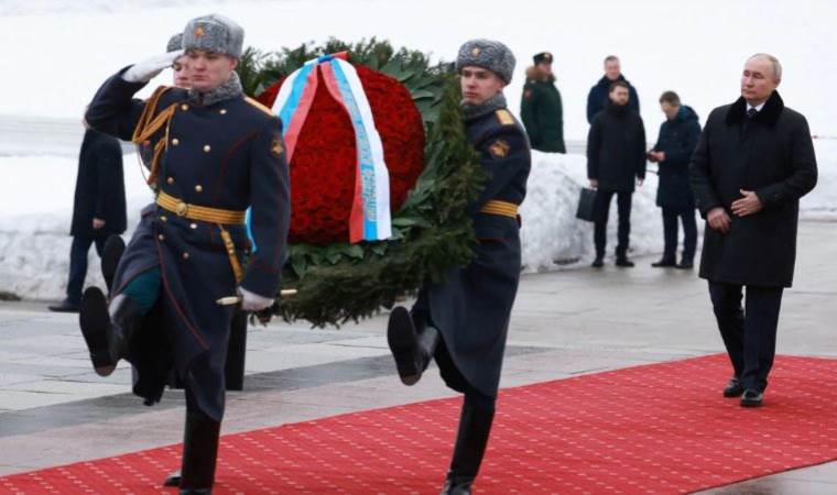 Putin condemns 'Russophobia' in Europe at World War Two memorial
