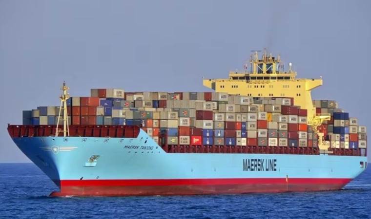 Shipping disruption as major cargo ship avoids Red Sea
