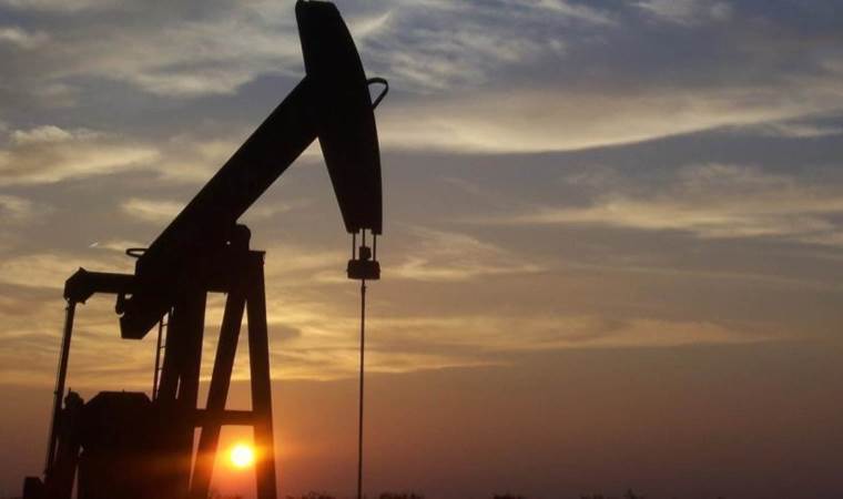 Oil prices fall as Beijing's latest stimulus disappoints investors