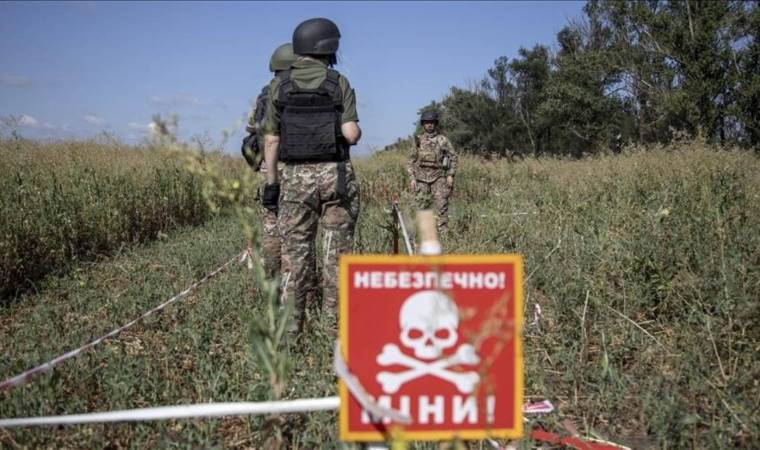 US to allow Ukraine to use American-made anti-personnel mines to help it slow Russian advances