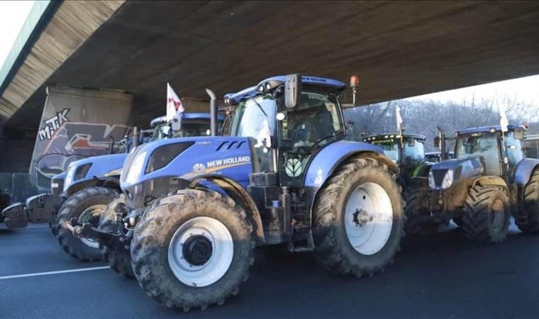 French farmers block Bordeaux Port to protest proposed EU-Mercosur trade deal