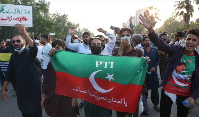 Pakistan's capital locked down ahead of opposition protest