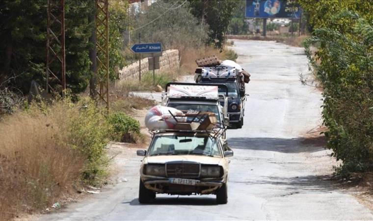 Lebanon maintains border crossing with Syria after cease-fire