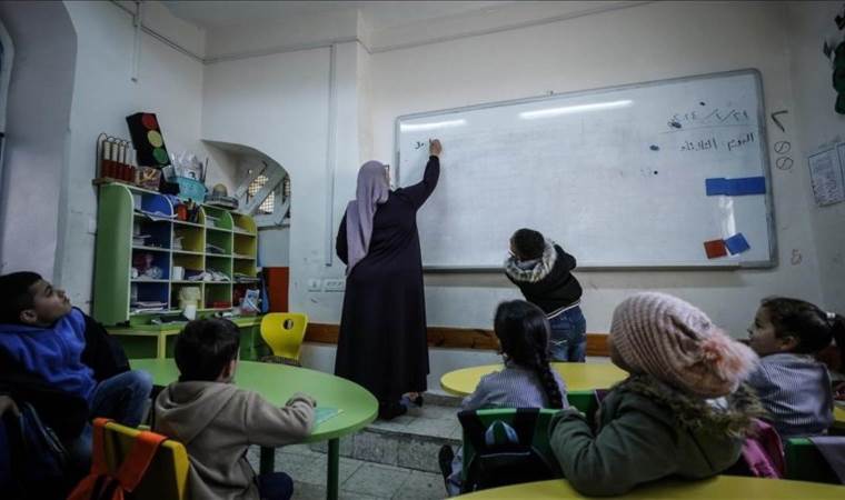 Knesset passes law to sack Arab teachers who support attacks against Israelis