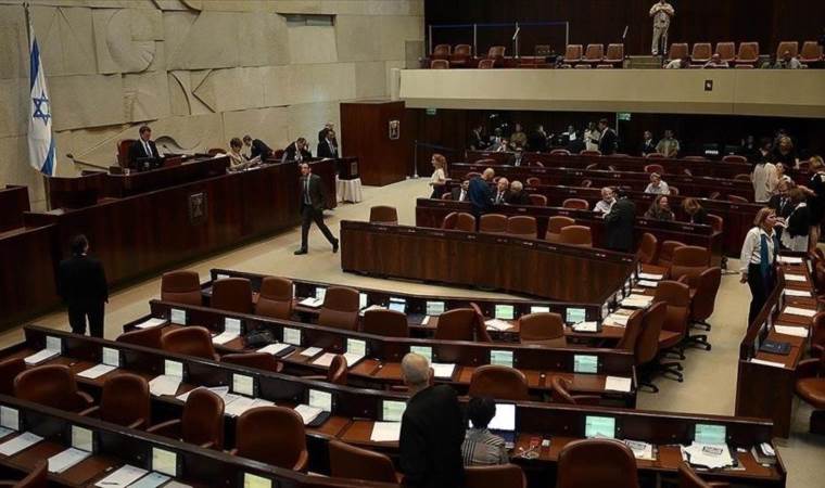 Knesset passes law to deport families of Palestinians involved in attacks against Israelis
