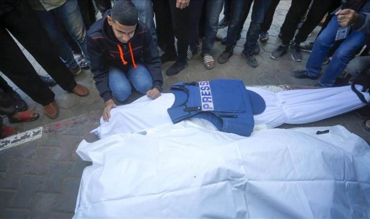 5 journalists killed in Israeli airstrike near Gaza hospital