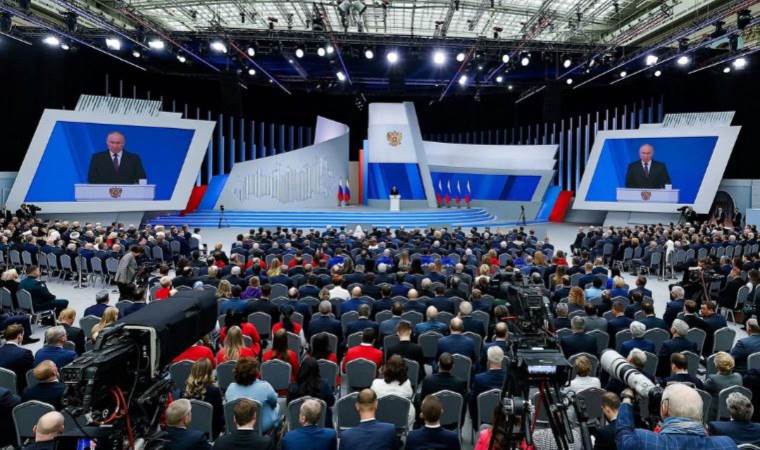 Putin warns: Nuclear war risk with West over Ukraine involvement