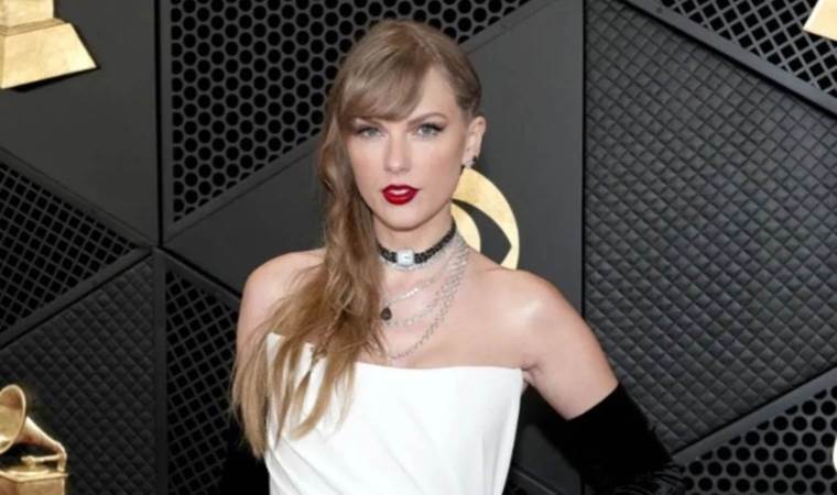 Taylor Swift warns student over jet tracking