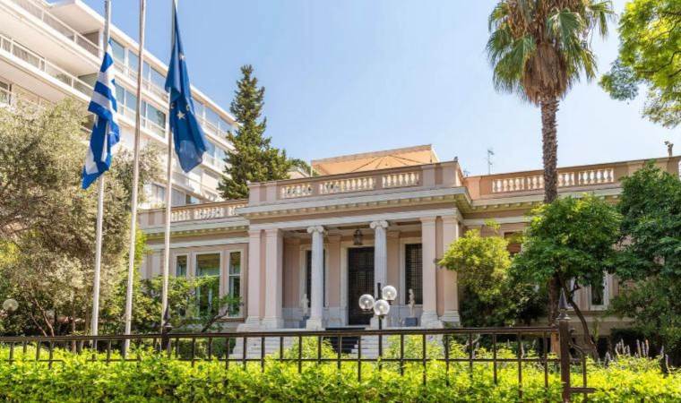 Greek authority fines interior ministry over voters' emails leak