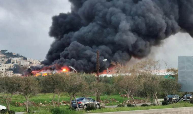Heavy rocket fire from Lebanon at northern Israel