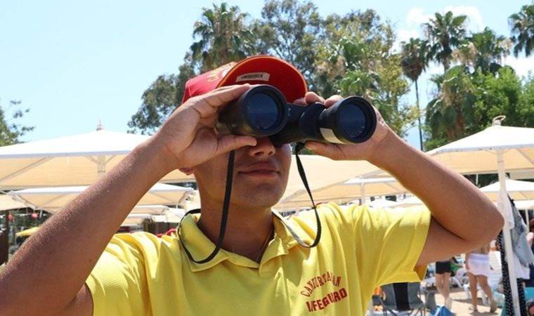 Lifeguard Rescues Five from Drowning, Declared 'Hero'