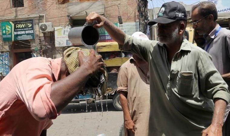 Over 500 dead  due to extreme heat in Pakistan Over 500 dead  due to extreme heat in Pakistan