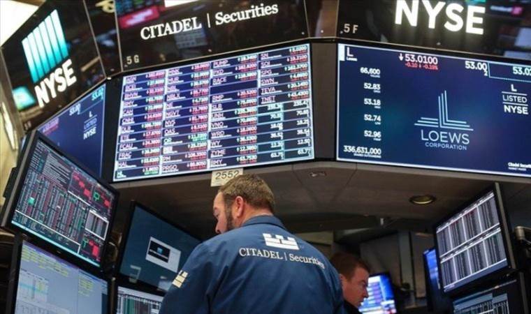 Dow closes lower, ending 6-day record rally
