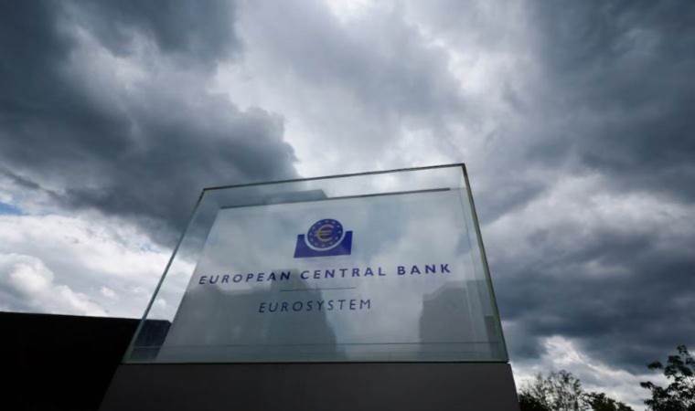 Euro zone stopped lowering inflation expectation in June