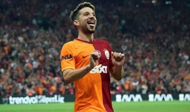 Galatasaray extends Dries Mertens' contract