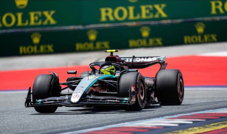 Hamilton beats Verstappen at British GP to achieve first F1 win after 945 days