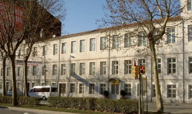 French schools to halt first-grade admissions in Turkiye