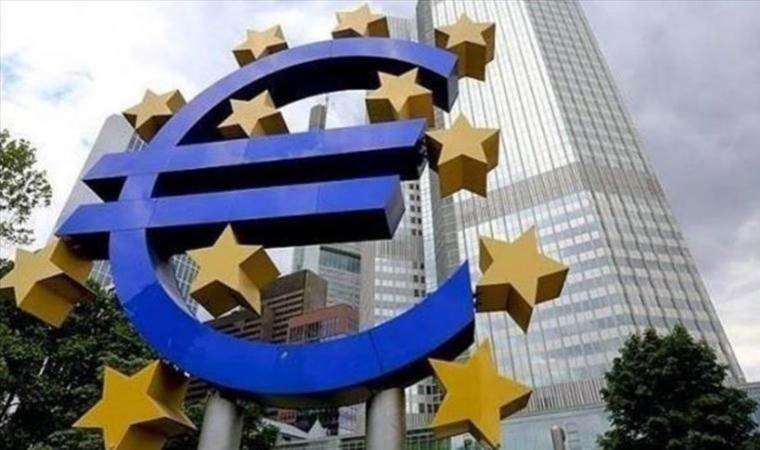 European exchanges finish week in green