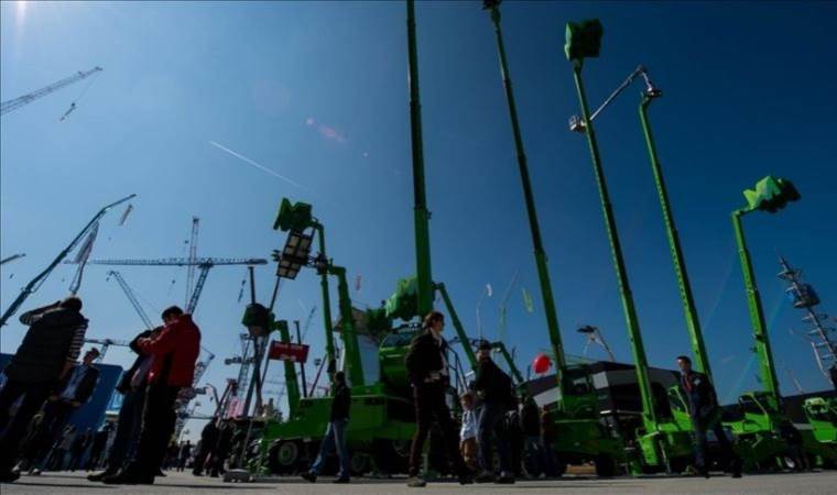 UK imports and exports rise in June driven by machinery trade