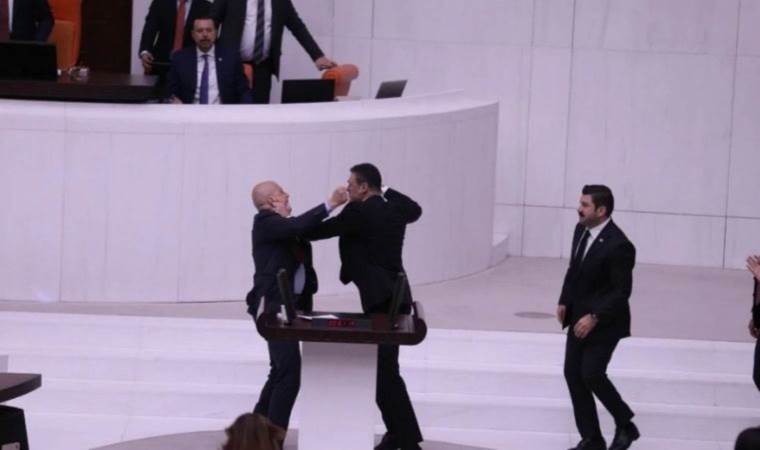 AKP MPs assaulted to opposition MP Ahmet Şık