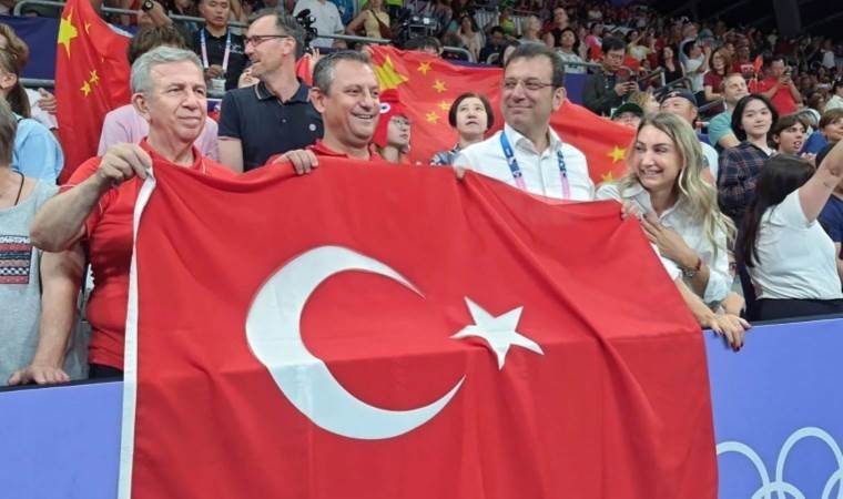Özgür Özel in Paris: ‘With Mansur Yavaş and Ekrem İmamoğlu on my two sides, this team is unbeatable’