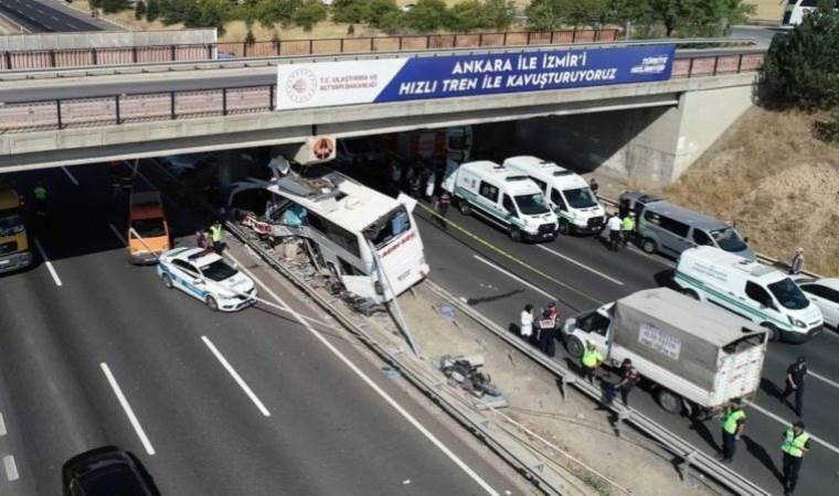 Bus crashes into bridge in Ankara: 9 dead, 26 wounded