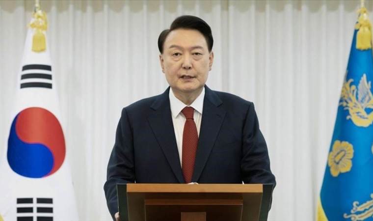 South Korean agency asks police to execute arrest warrant for impeached president