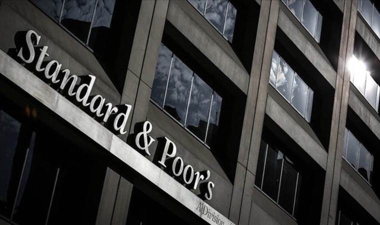 S&P downgrades France's credit rating