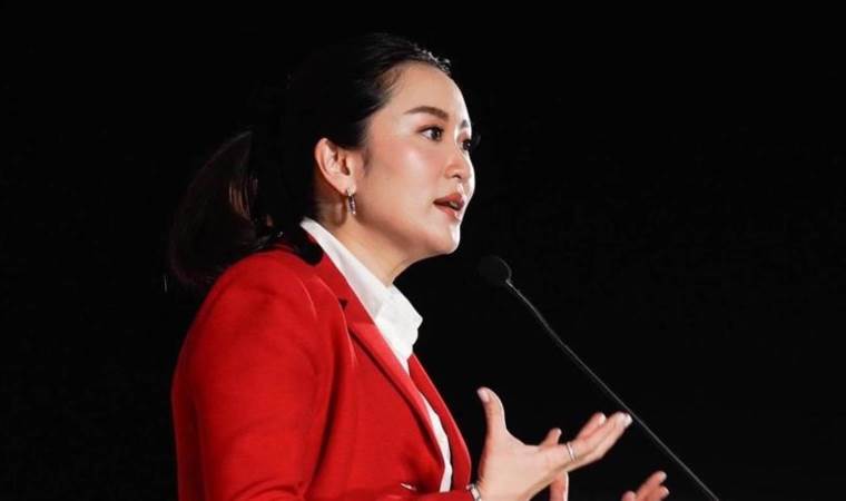 Thailand’s former prime minister resigns as Pheu Thai Party leader