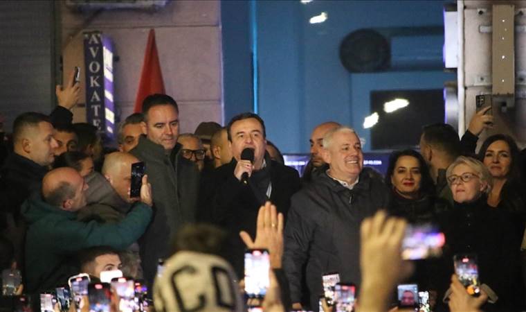 Kosovo’s ruling party takes lead in snap election