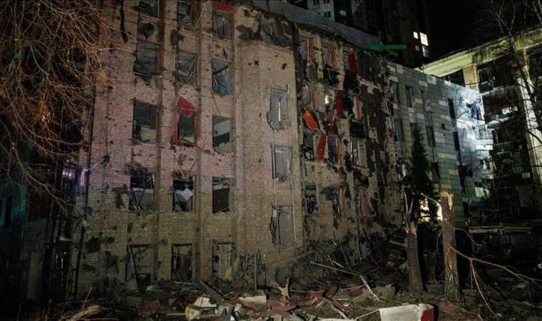 Russia, Ukraine report airstrikes as Putin’s Easter ceasefire ends without extension