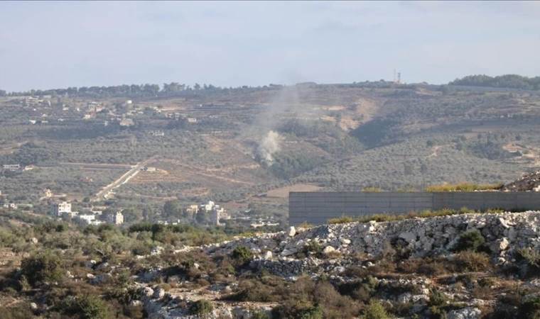 Syria says artillery shells fired from Lebanon hit army sites