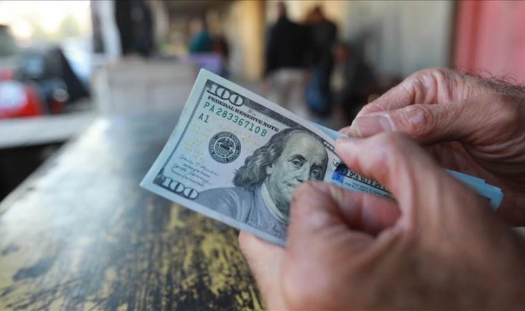 Canadians, Mexicans want dollar-for-dollar response to Trump tariffs